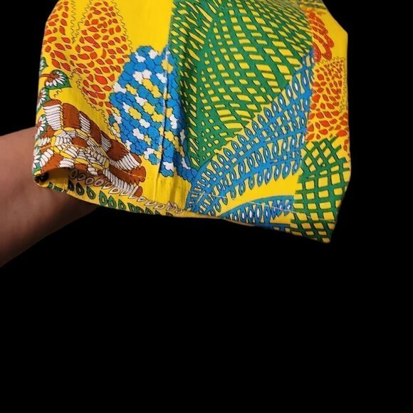 Escada Printed Jeans Size 36 in EUC - Picture 4 of 8